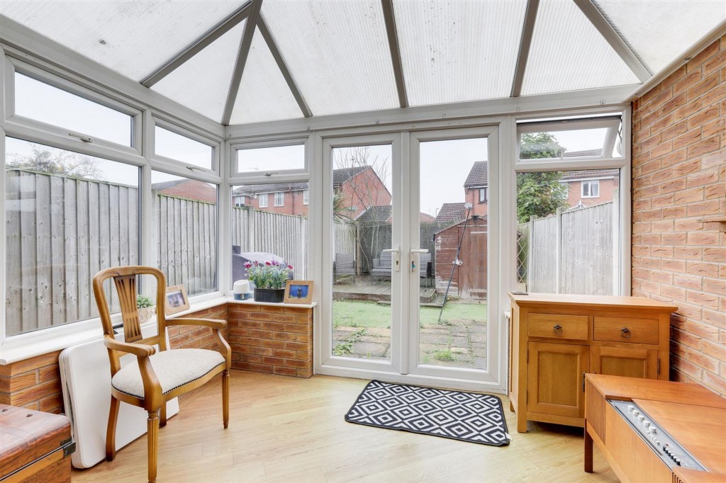 Roseberry Gardens, Hucknall, NG15