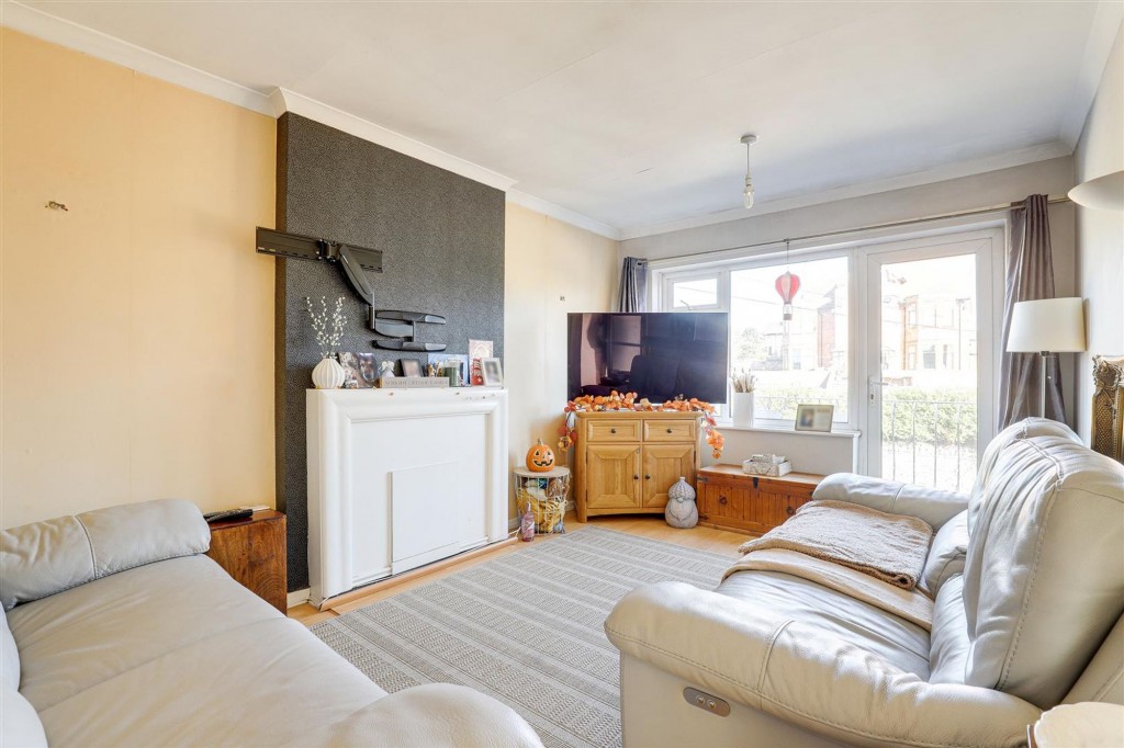 Milton Court, Nottingham, NG5