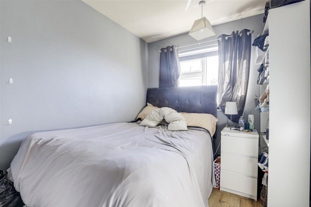 Milton Court, Nottingham, NG5