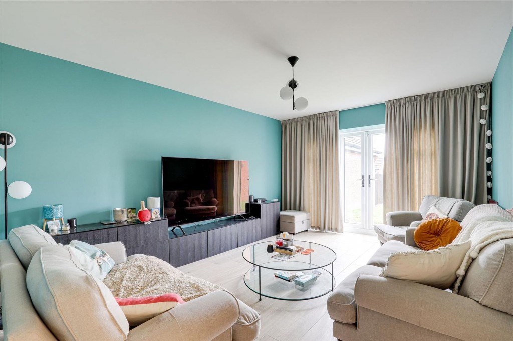Lavinia Crescent, Edwalton, NG12