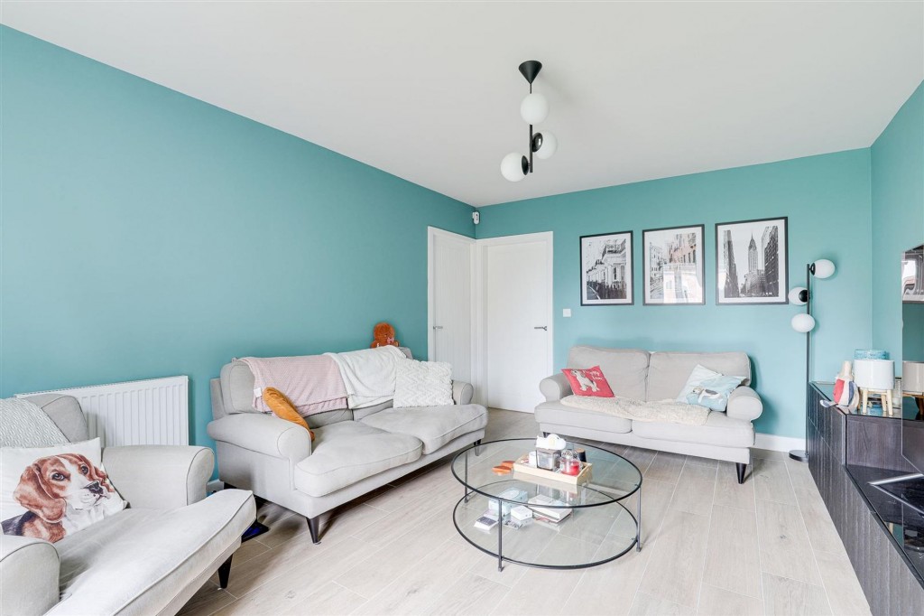 Lavinia Crescent, Edwalton, NG12