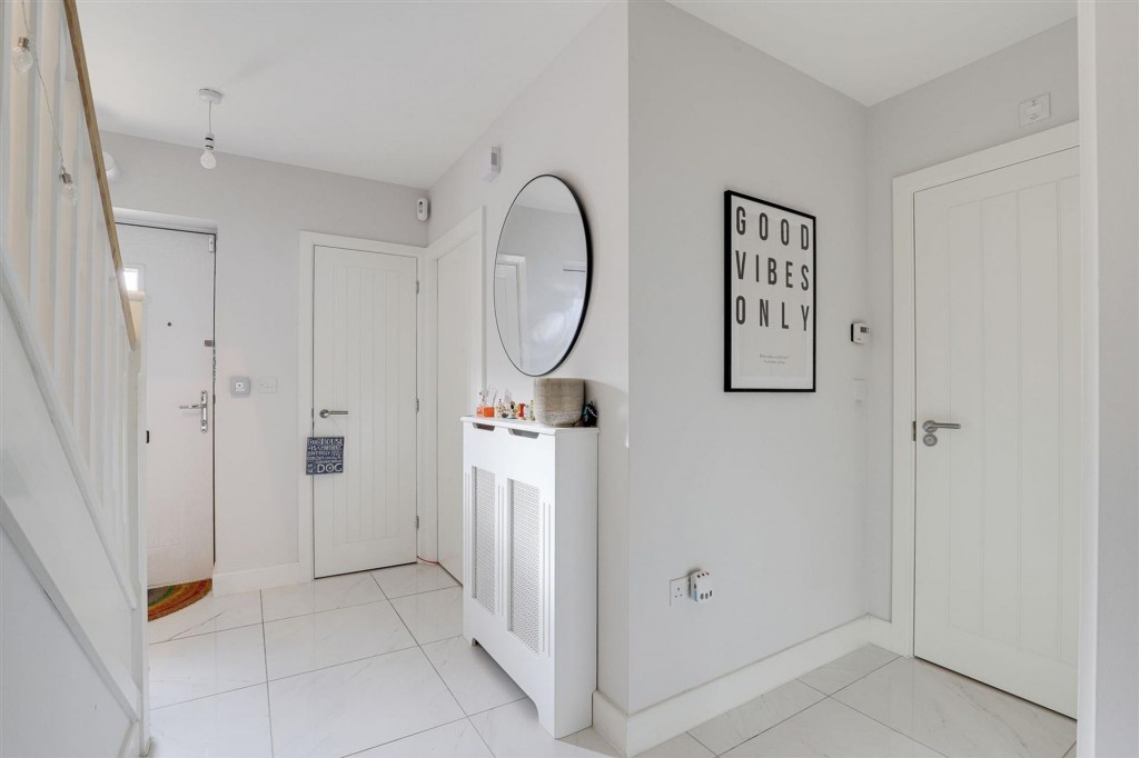 Lavinia Crescent, Edwalton, NG12