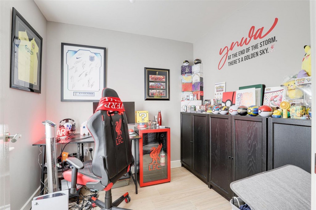 Lavinia Crescent, Edwalton, NG12