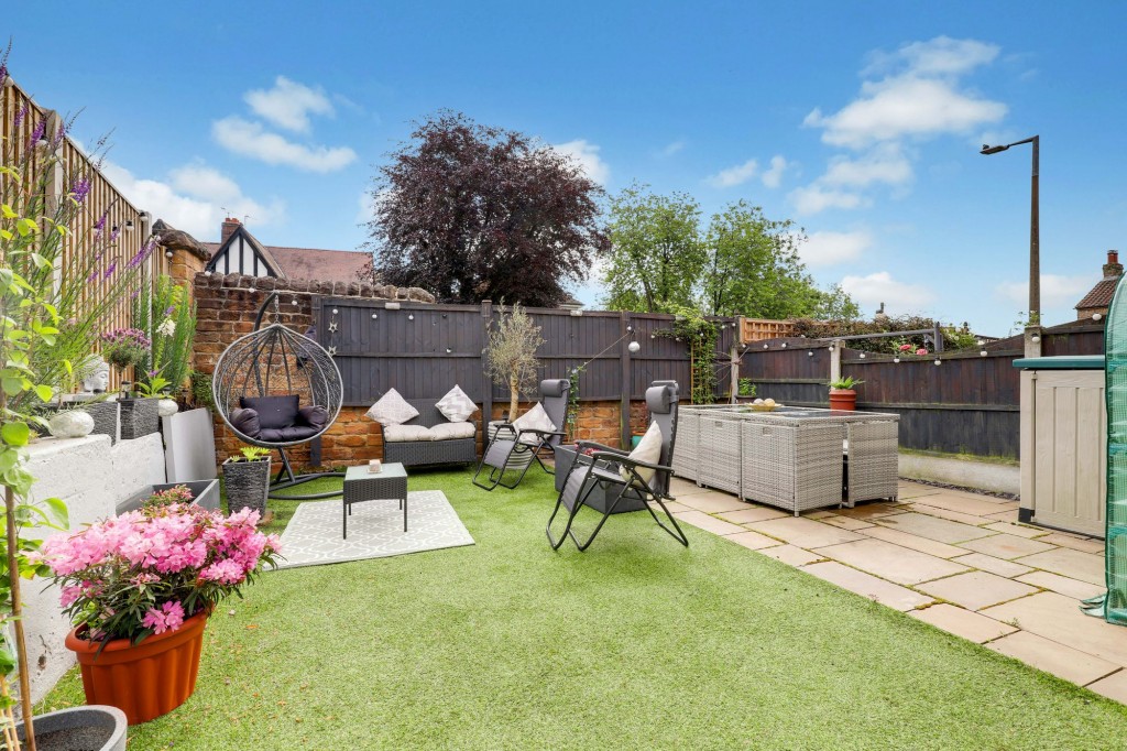 Blacksmiths Court, Papplewick, NG15