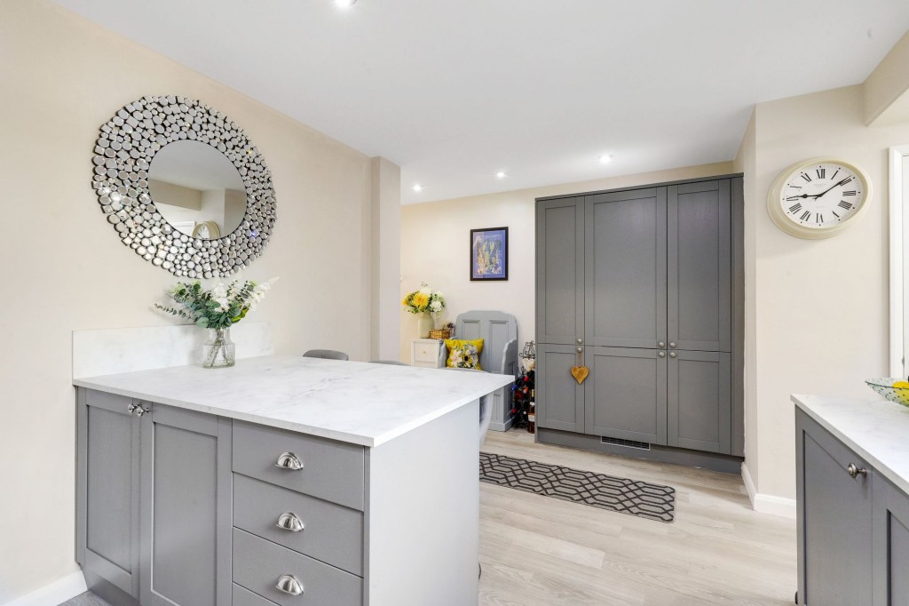 Blacksmiths Court, Papplewick, NG15