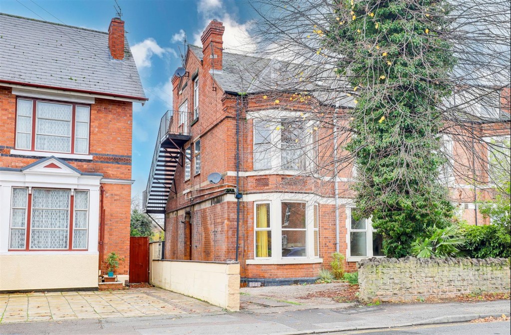 Loughborough Road, West Bridgford, NG2