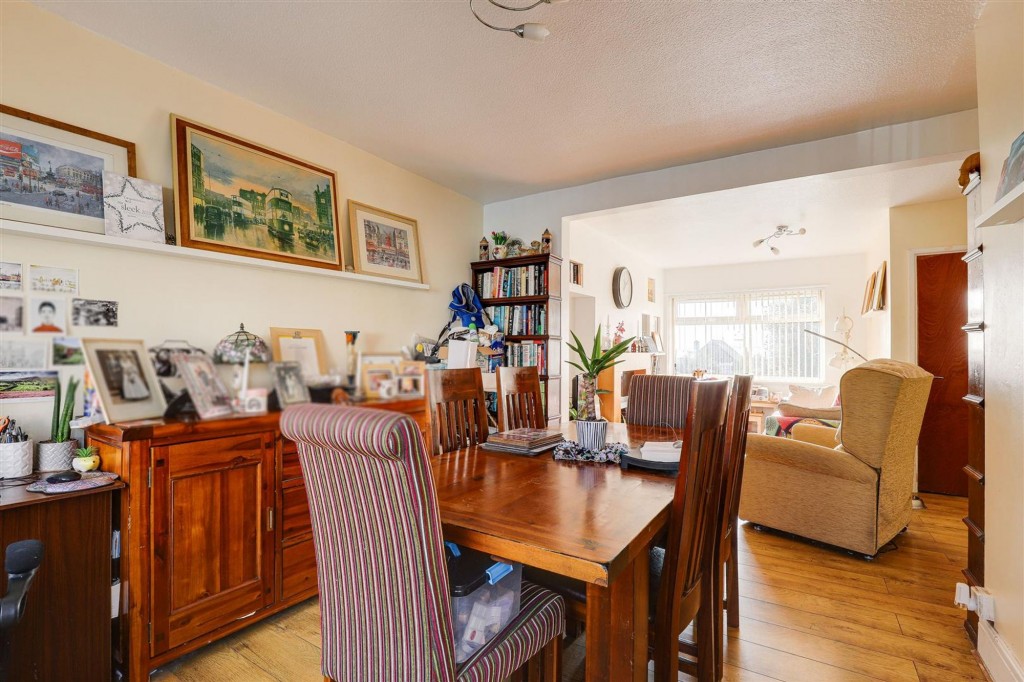 Radstock Road, Nottingham, NG3