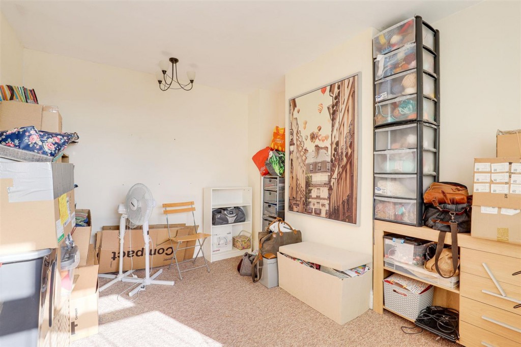 Radstock Road, Nottingham, NG3