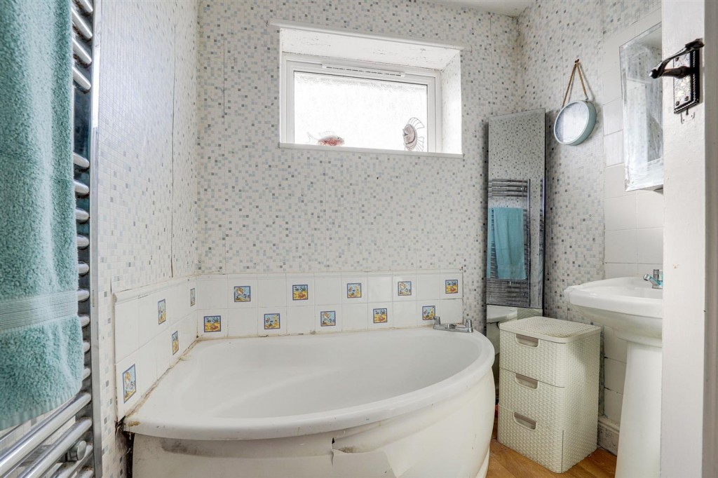 Radstock Road, Nottingham, NG3