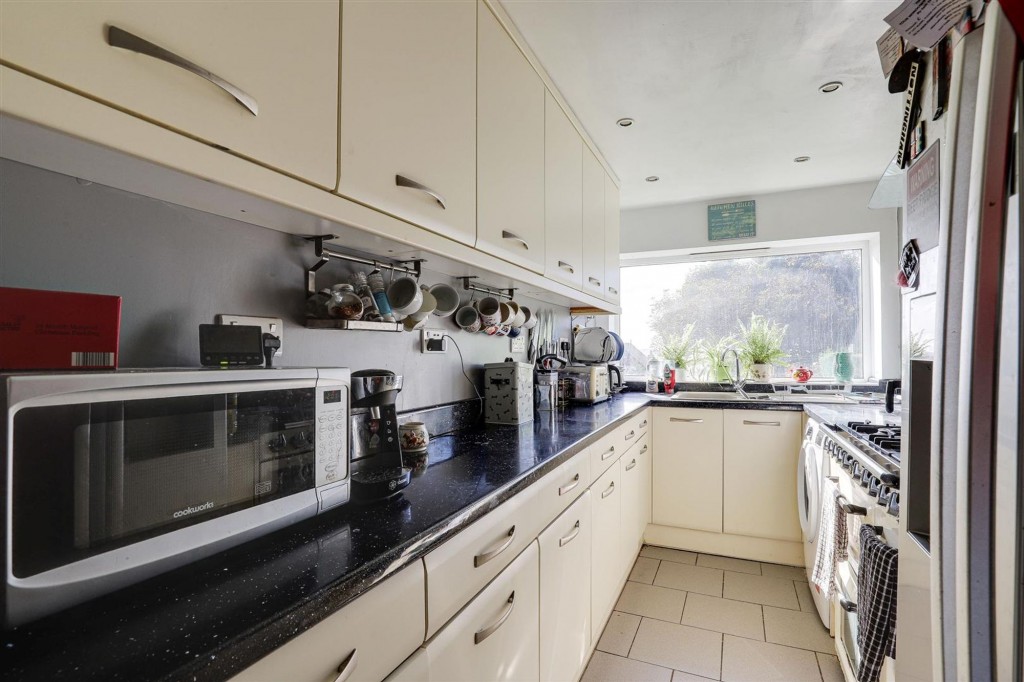 Radstock Road, Nottingham, NG3