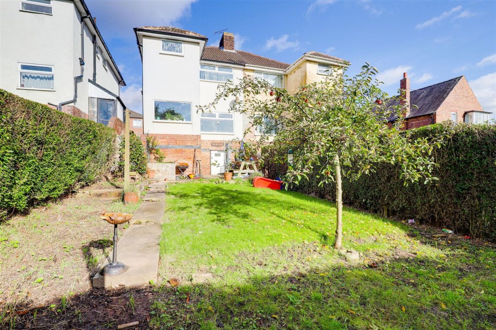 Radstock Road, Nottingham, NG3