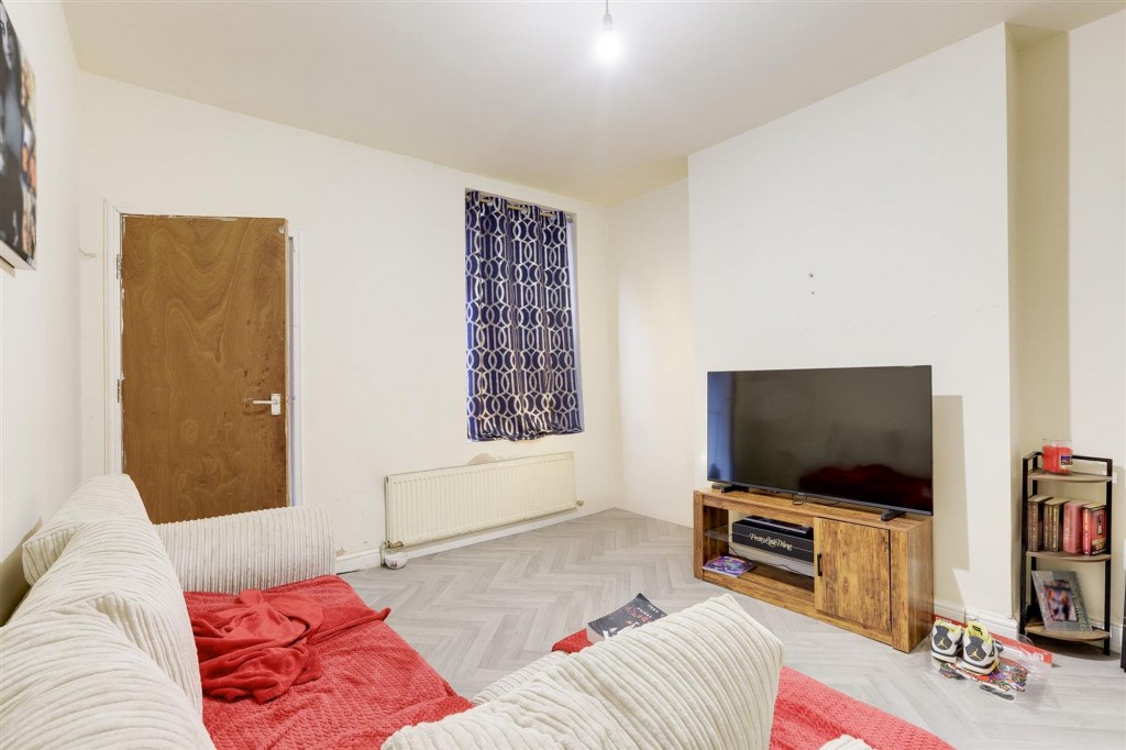 Kimbolton Avenue, Nottingham, NG7