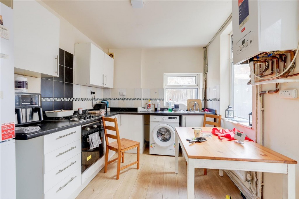 Kimbolton Avenue, Nottingham, NG7