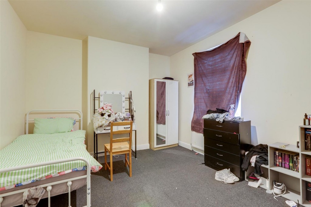 Kimbolton Avenue, Nottingham, NG7