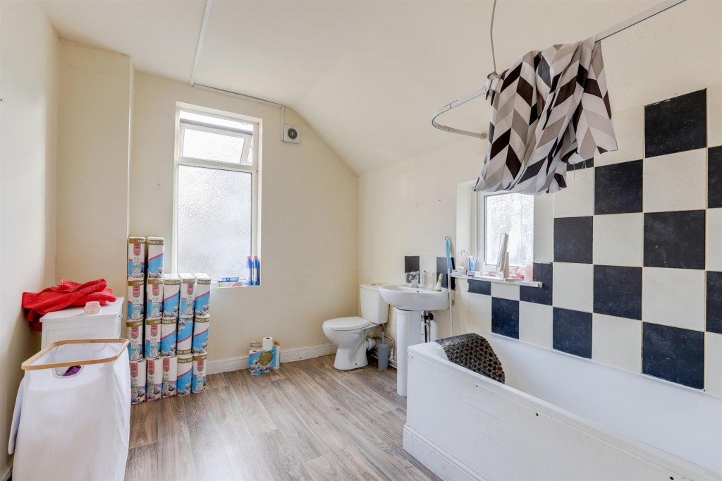 Kimbolton Avenue, Nottingham, NG7