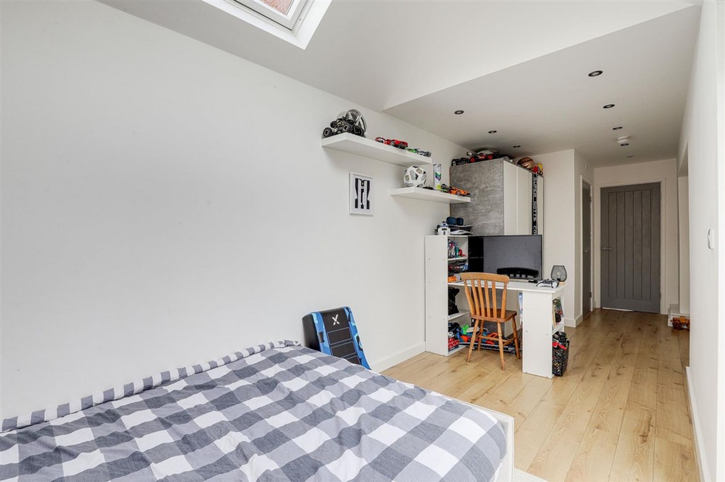 Islay Close, Trowell, NG9