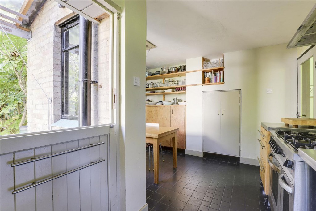 Tavistock Avenue, Nottingham, NG3