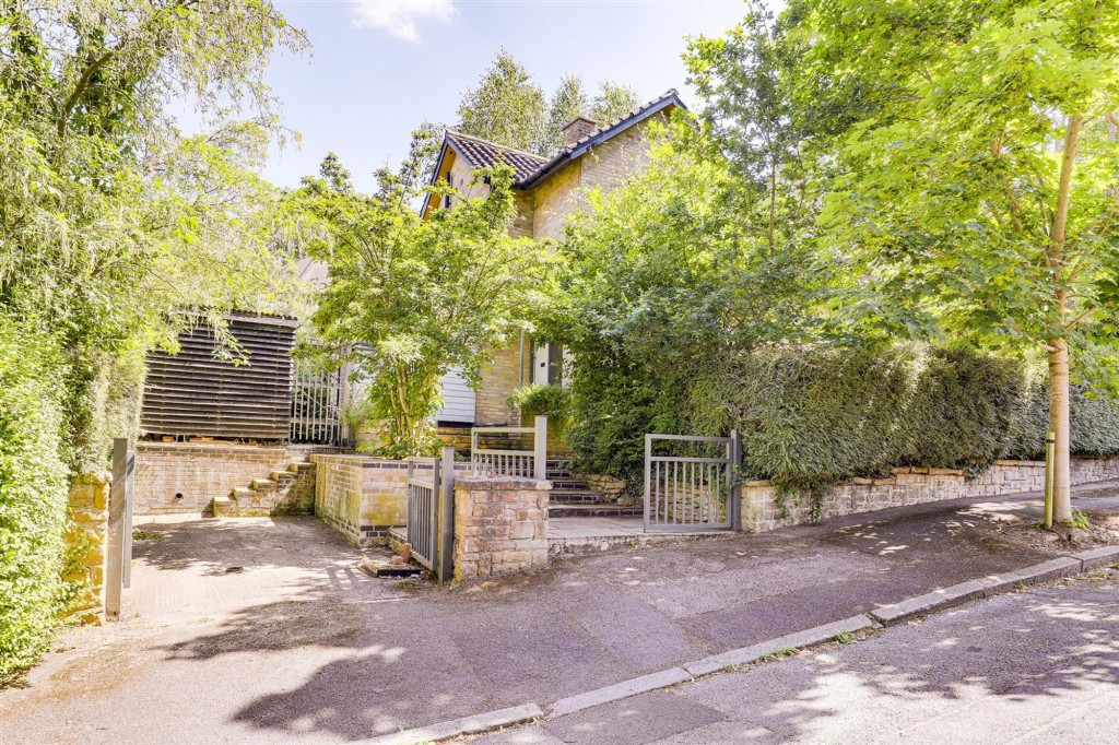 Tavistock Avenue, Nottingham, NG3