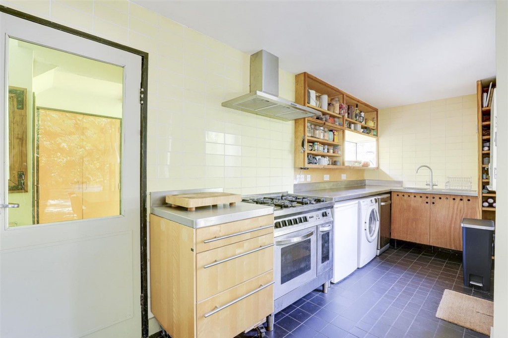 Tavistock Avenue, Nottingham, NG3