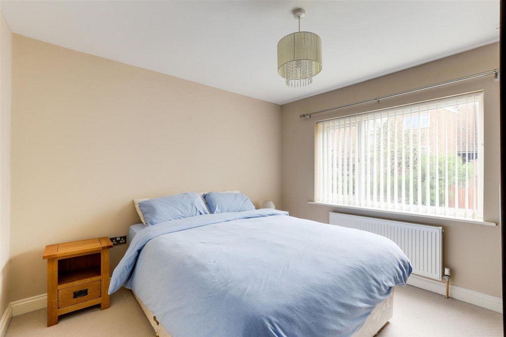 Weaverthorpe Road, Woodthorpe, NG5