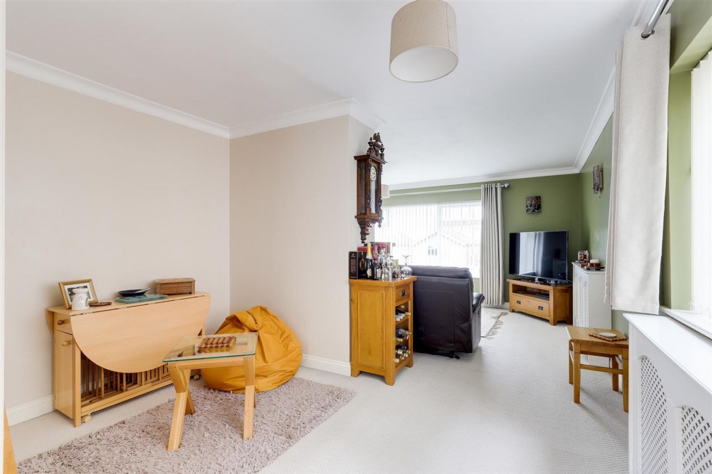 Weaverthorpe Road, Woodthorpe, NG5