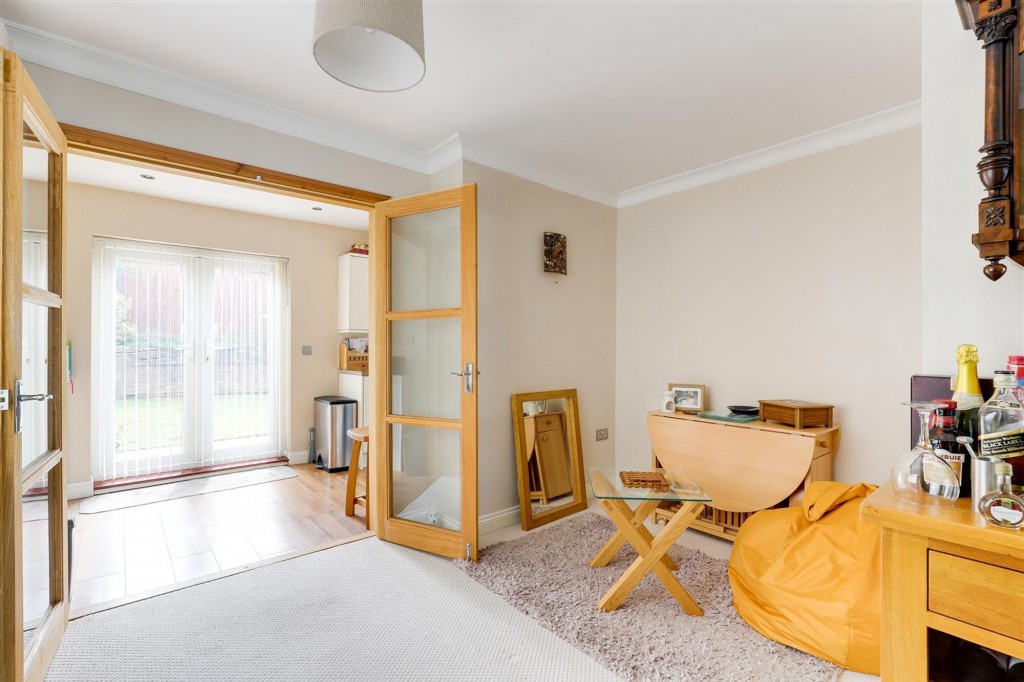 Weaverthorpe Road, Woodthorpe, NG5