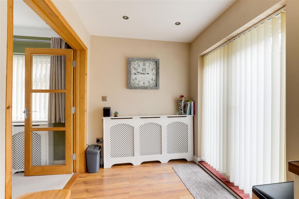 Weaverthorpe Road, Woodthorpe, NG5