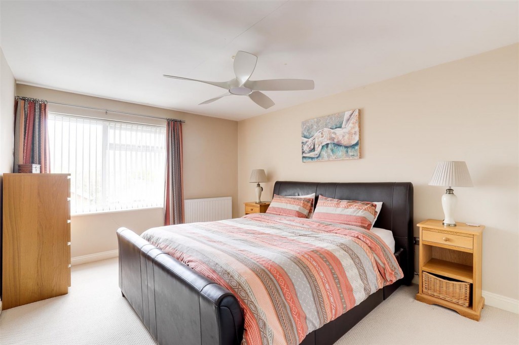 Weaverthorpe Road, Woodthorpe, NG5