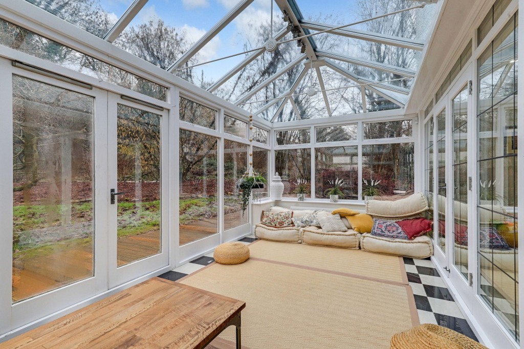 Lambley Lane, Burton Joyce, NG14