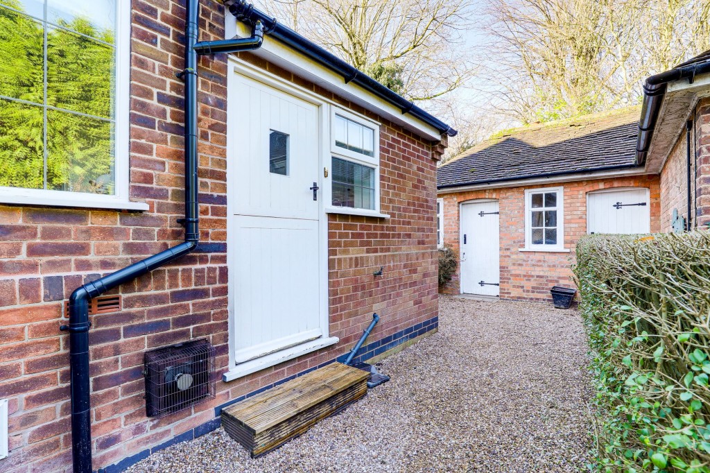 Lambley Lane, Burton Joyce, NG14