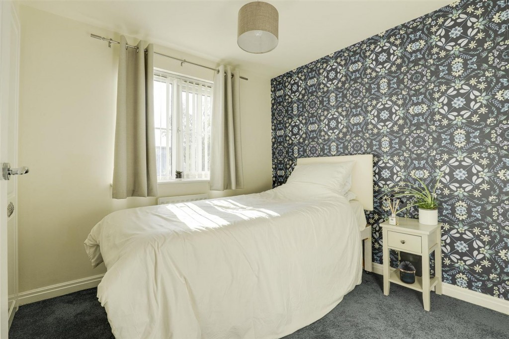 James Drive, Calverton, NG14