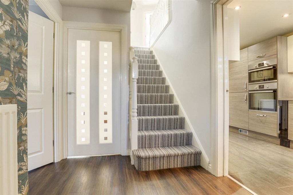 James Drive, Calverton, NG14