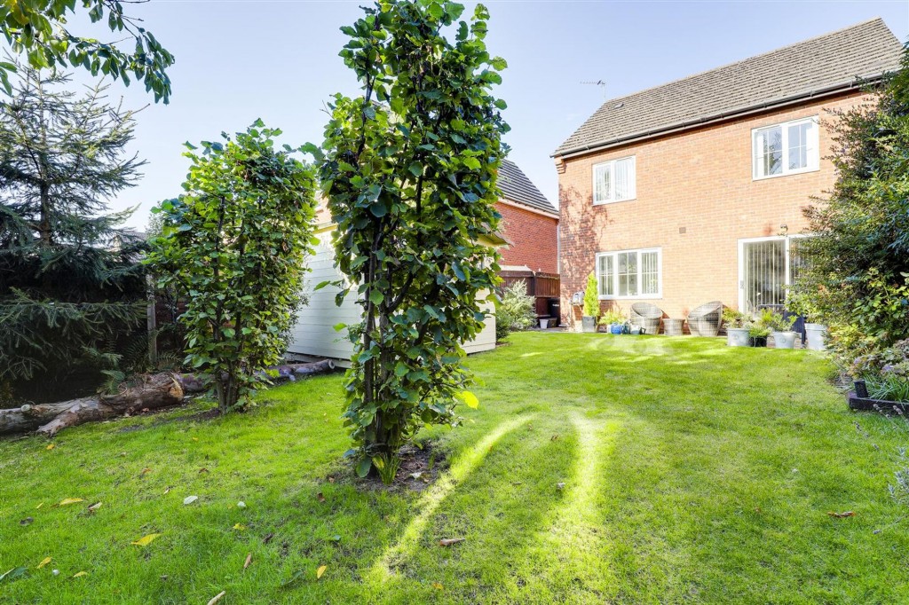 James Drive, Calverton, NG14