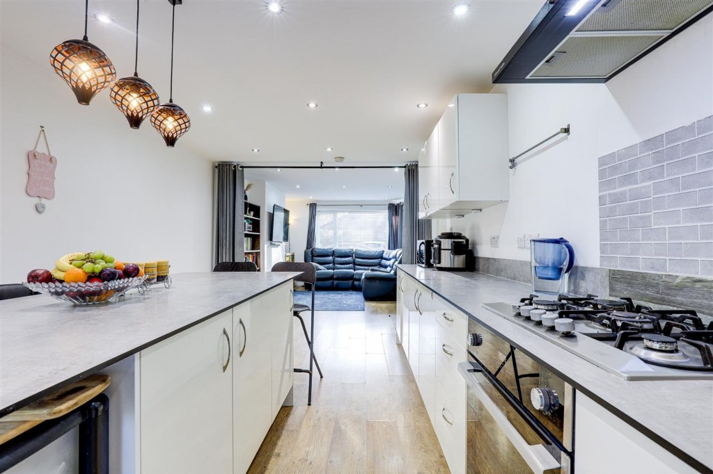 Tewkesbury Drive, Nottingham, NG6