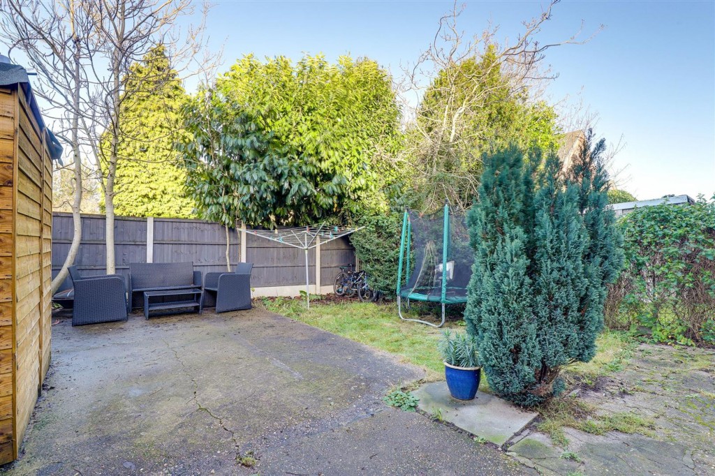 Tewkesbury Drive, Nottingham, NG6