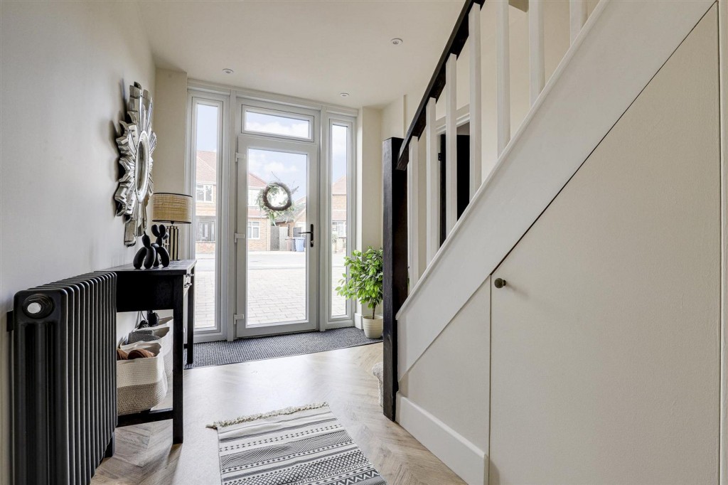 Parkside Avenue, Long Eaton, NG10