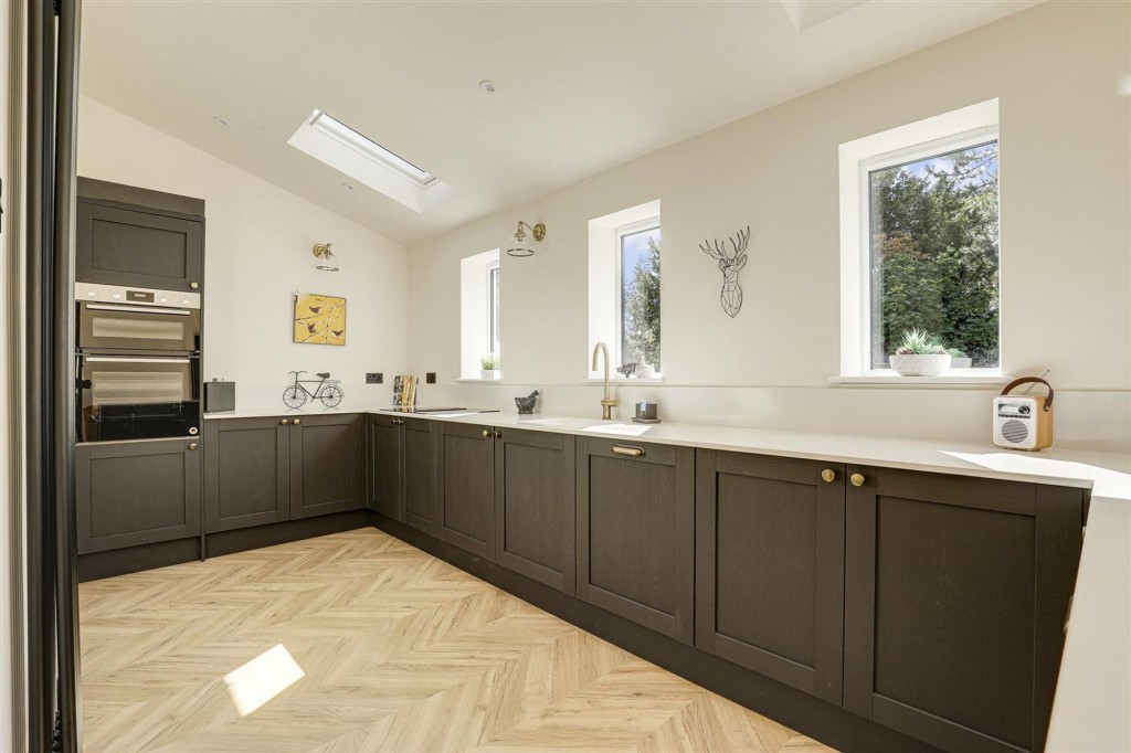 Parkside Avenue, Long Eaton, NG10