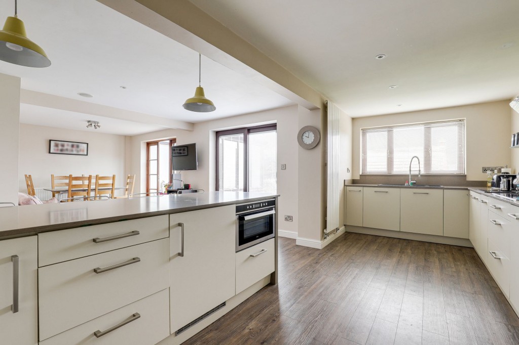 Dorchester Gardens, West Bridgford, NG2