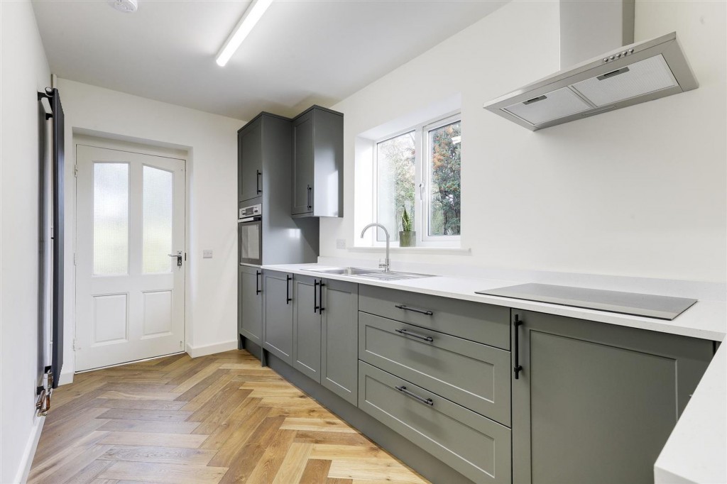 Snowdon Close, Nottingham, NG5