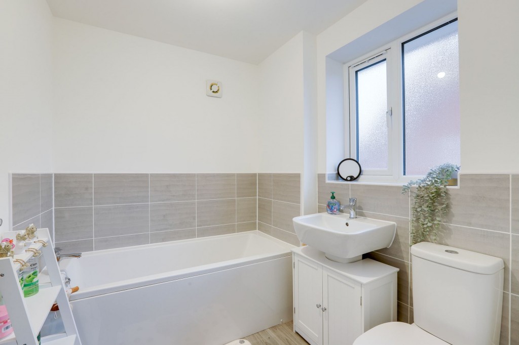 Magee Close, Hucknall, NG15