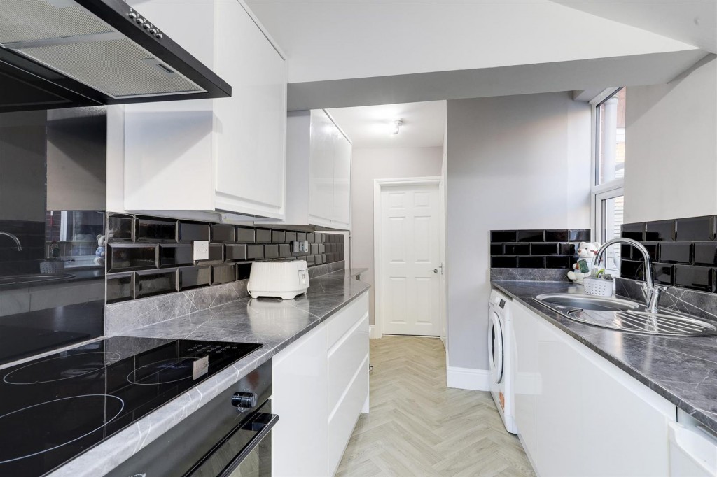 Ogle Street, Hucknall, NG15