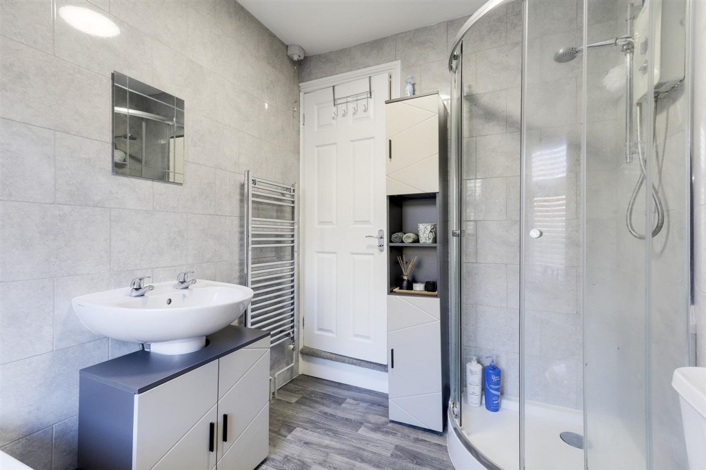 Ogle Street, Hucknall, NG15