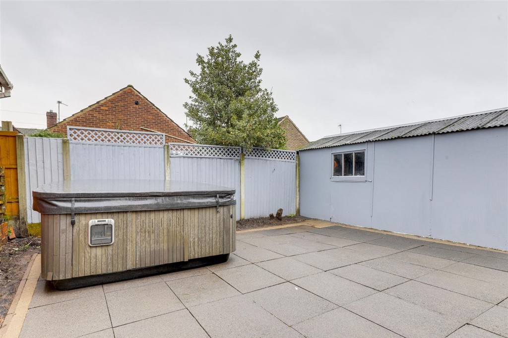 Maycroft Gardens, Nottingham, NG3