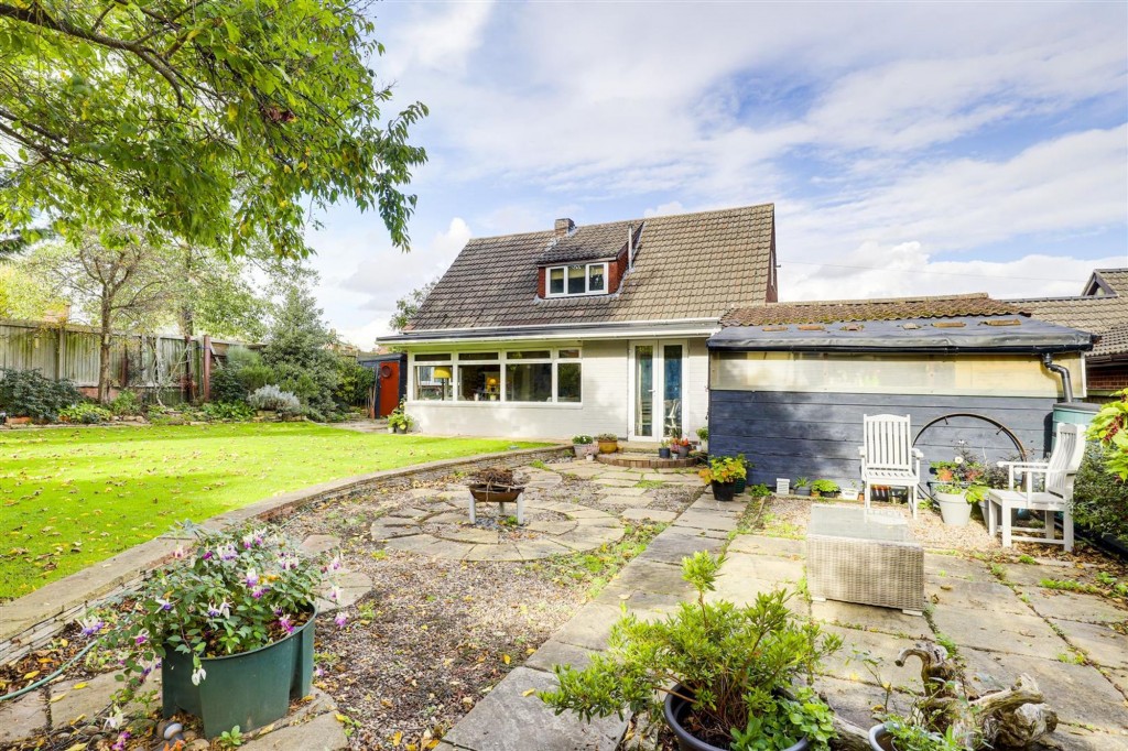 Brookside Avenue, East Leake, LE12