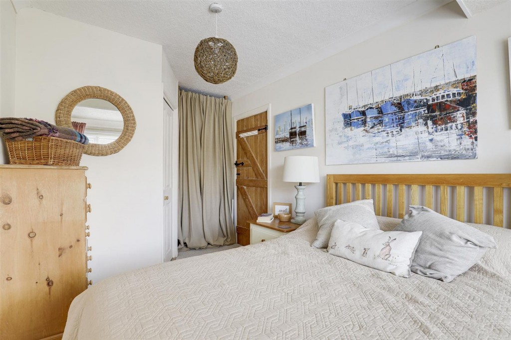 Brookside Avenue, East Leake, LE12