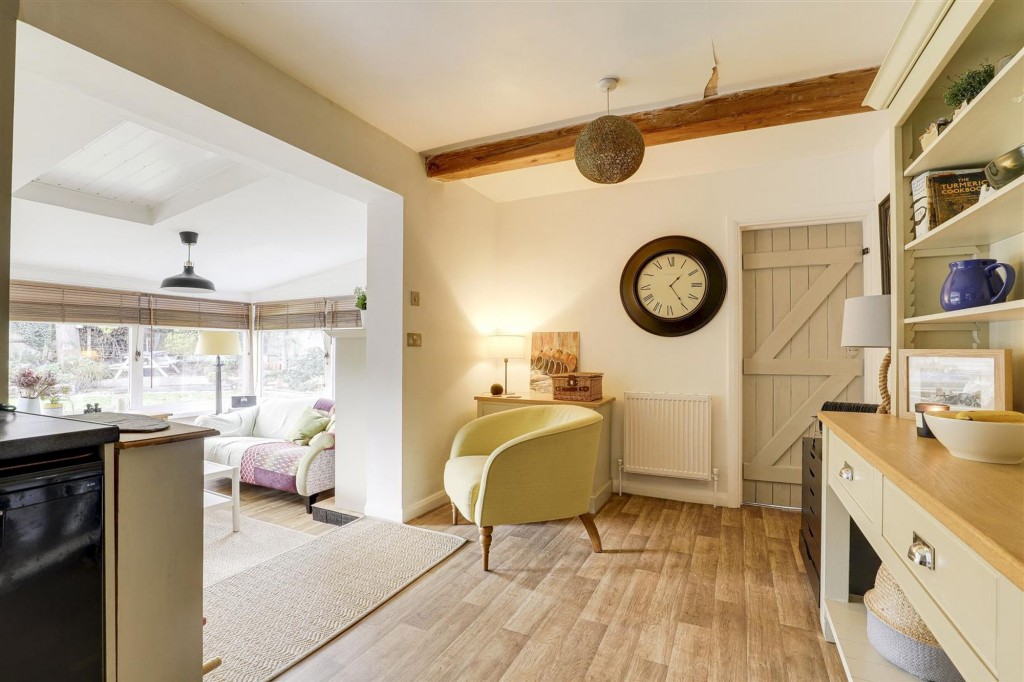 Brookside Avenue, East Leake, LE12