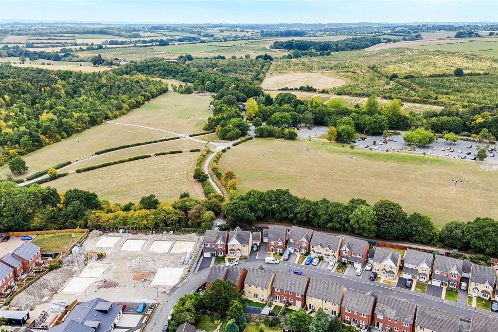 Shipley Park Gardens, Heanor, DE75