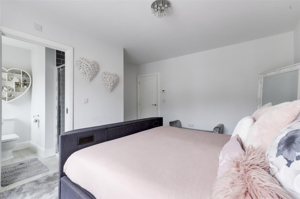 Shipley Park Gardens, Heanor, DE75