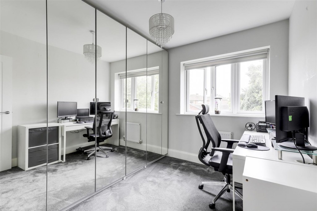 Shipley Park Gardens, Heanor, DE75