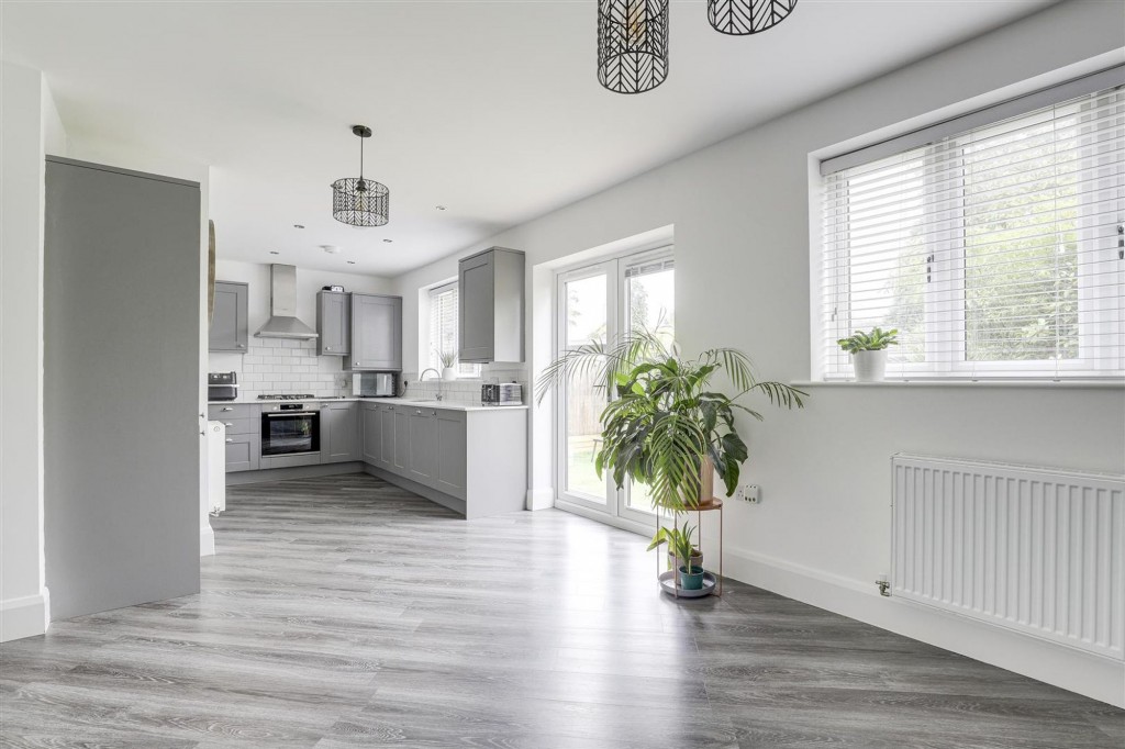 Shipley Park Gardens, Heanor, DE75